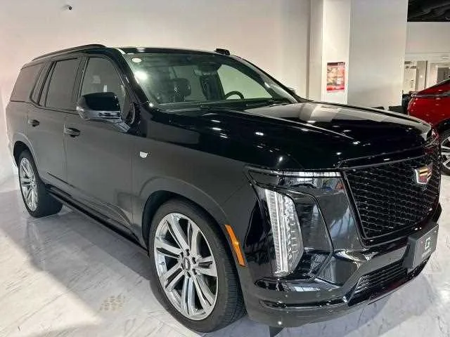 Cadillac Escalade 2025 — фото 1, купить с доставкой в Москву