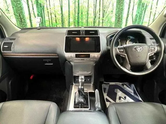 Toyota Land Cruiser Prado 2023 — миниатюра 2
