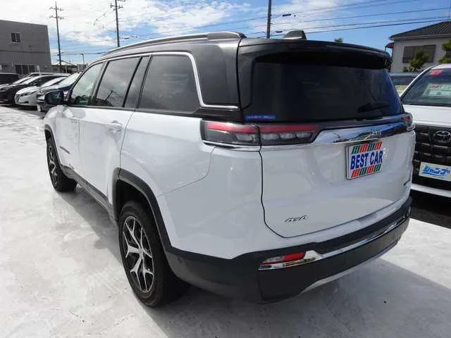 Jeep Commander Limited Turbo 4WD 2023 — миниатюра 4