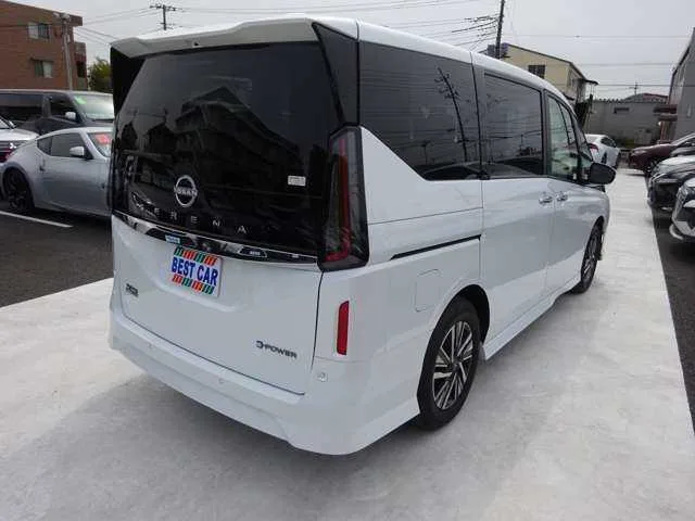 Nissan Serena 1.4 e-POWER HighwayStarV 2024 — миниатюра 3