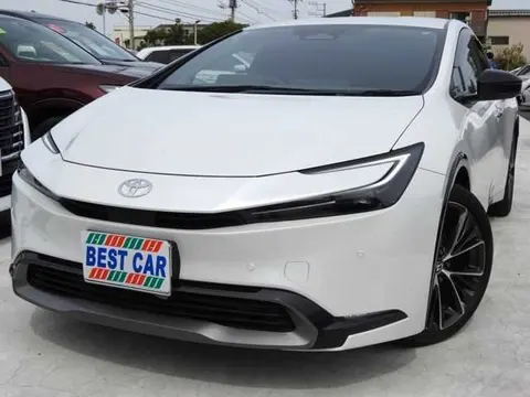 Toyota Prius 2024 купить в Москве