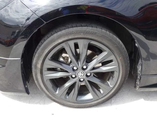 Toyota Corolla Touring Wagon 1.8 Hybrid WxB 2025 — миниатюра 4