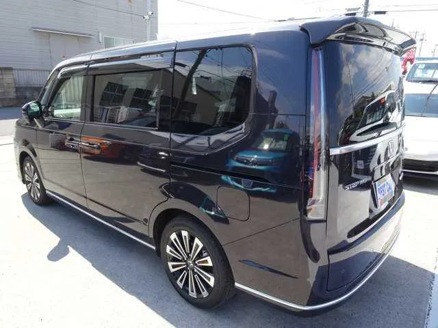 Honda Step WGN 2.0 e:HEV Spada Premium 2025 — миниатюра 4