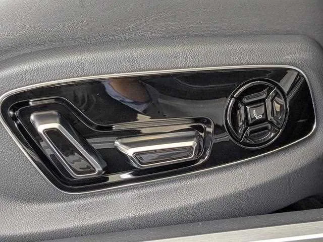 Audi A8 2022 — миниатюра 4