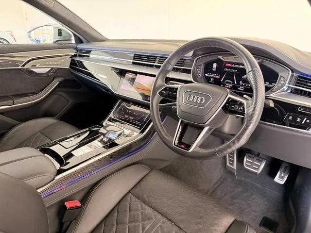 Audi S8 2022 — миниатюра 2