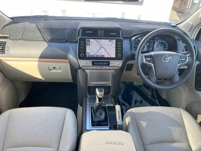 Toyota Land Cruiser Prado 2022 — миниатюра 2