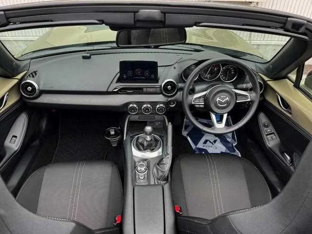 Mazda Roadster 2022 — миниатюра 2