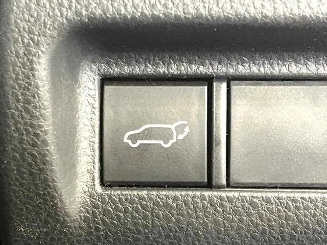 Toyota Harrier Hybrid 2023 — миниатюра 5