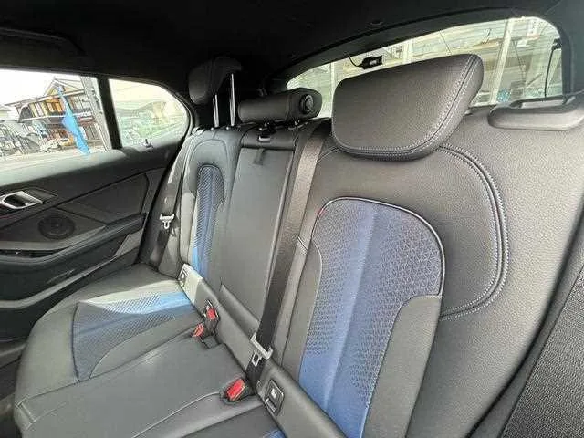 BMW 1 Series 2023 — миниатюра 5