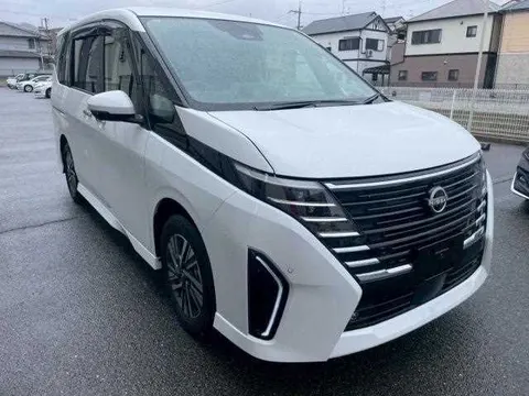 Nissan Serena 2025 купить в Москве