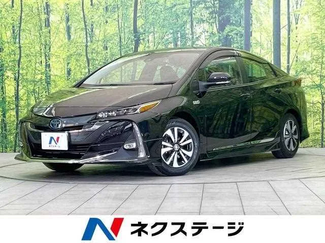 Toyota Prius 2022 — фото 1, купить с доставкой в Москву