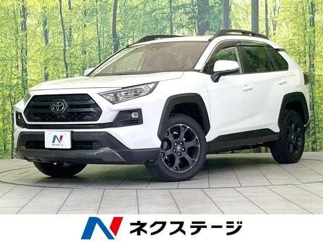 Toyota RAV4 2022 — фото 1, купить с доставкой в Москву