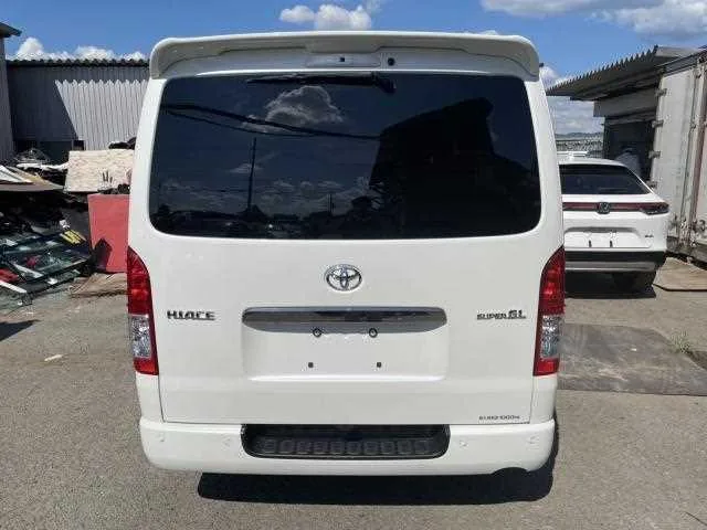 Toyota Hiace Van 2024 — миниатюра 2
