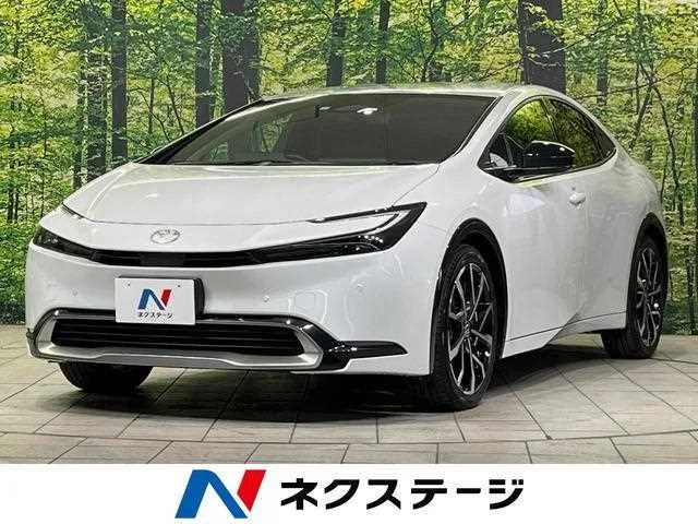 Toyota Prius 2023 — фото 1, купить с доставкой в Москву