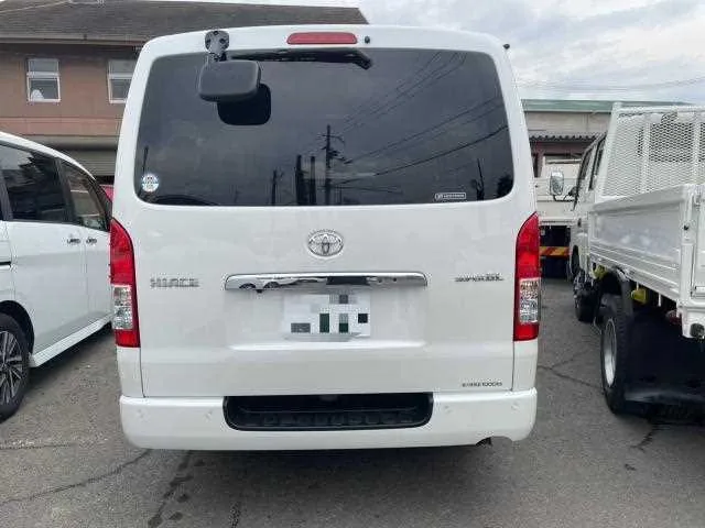 Toyota Hiace Van 2024 — миниатюра 2