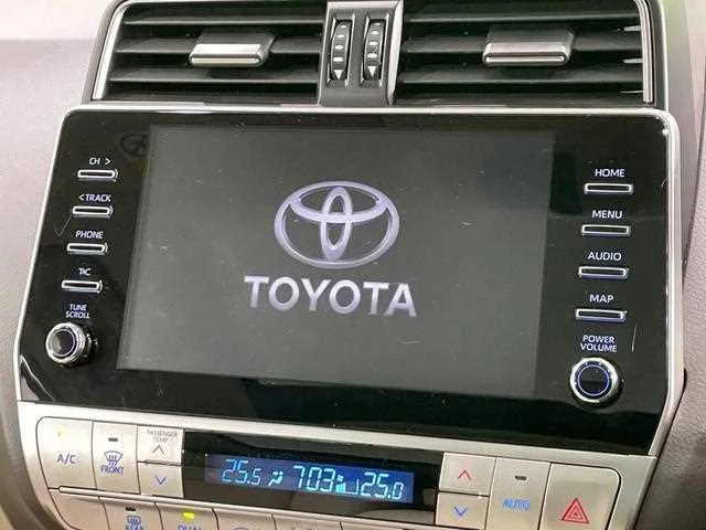 Toyota Land Cruiser Prado 2023 — миниатюра 4