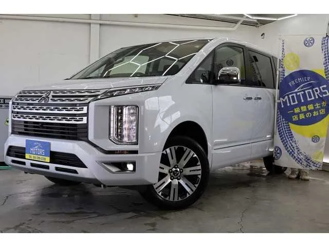 Mitsubishi Delica D:5 2024 — фото 1, купить с доставкой в Москву