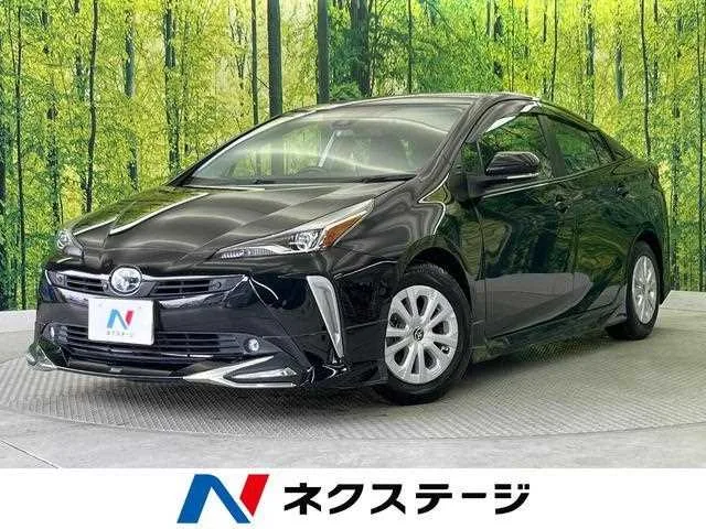 Toyota Prius 2022 — фото 1, купить с доставкой в Москву