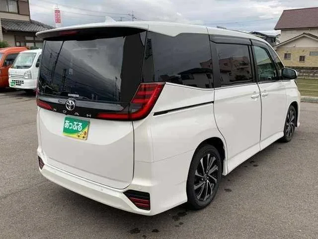 Toyota Noah 2025 — миниатюра 3