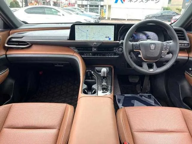 Toyota Crown Estate 2025 — миниатюра 2