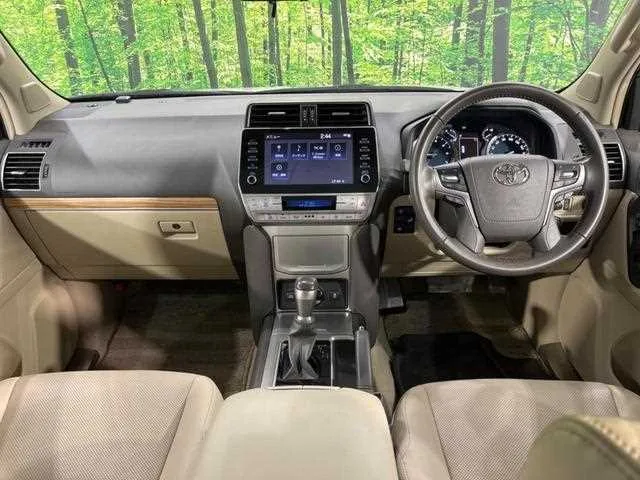 Toyota Land Cruiser Prado 2023 — миниатюра 2