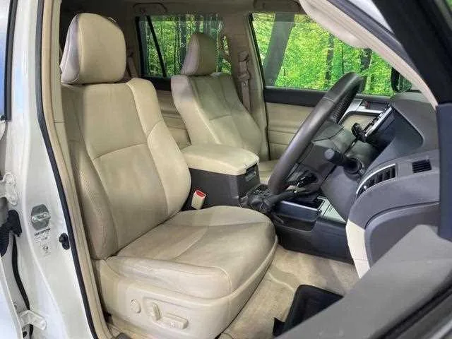 Toyota Land Cruiser Prado 2023 — миниатюра 5