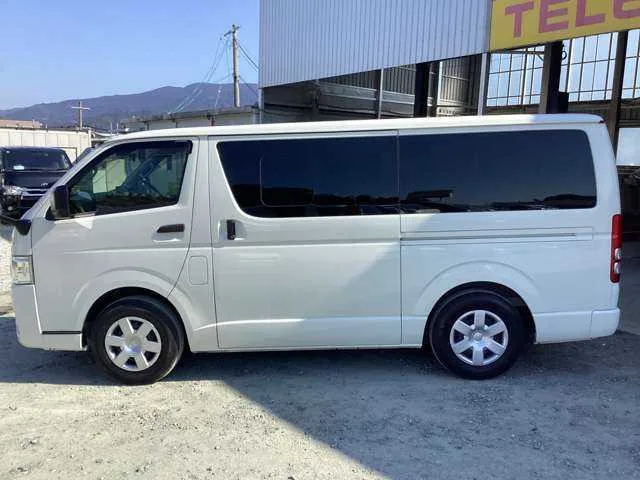 Toyota Hiace Van 2023 — миниатюра 2