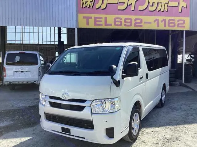 Toyota Hiace Van 2023 — фото 1, купить с доставкой в Москву