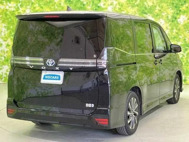 Toyota Voxy 2025 — миниатюра 3