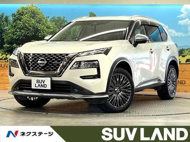 Nissan X-Trail 2023 — фото 1, купить с доставкой в Москву