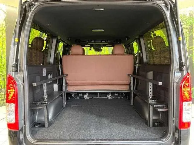 Toyota Hiace Van 2022 — миниатюра 4