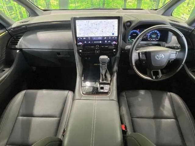 Toyota Alphard Hybrid 2025 — миниатюра 2