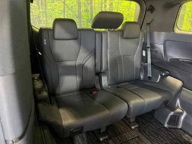 Toyota Alphard Hybrid 2025 — миниатюра 4