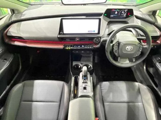 Toyota Prius 2024 — миниатюра 2