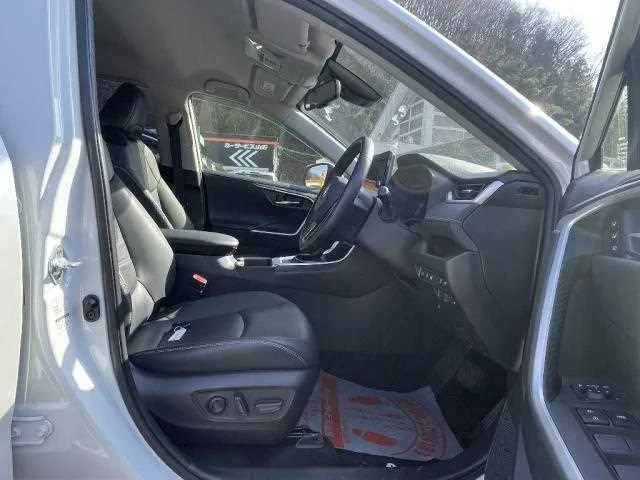 Toyota RAV4 2022 — миниатюра 5