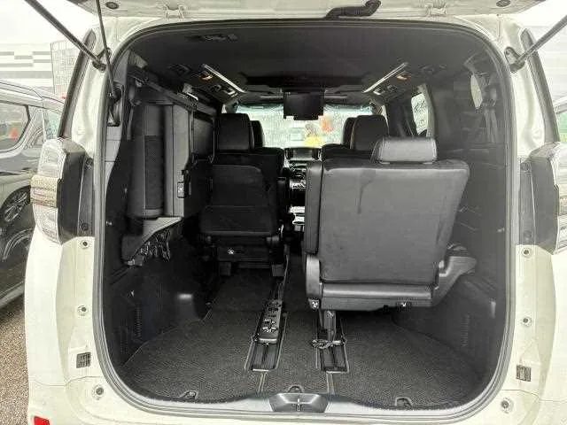 Toyota Vellfire 2022 — миниатюра 3