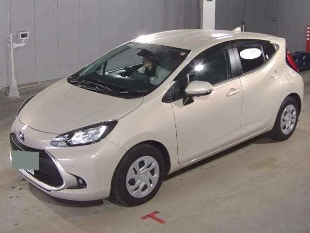 Toyota AQUA 2024 — миниатюра 4