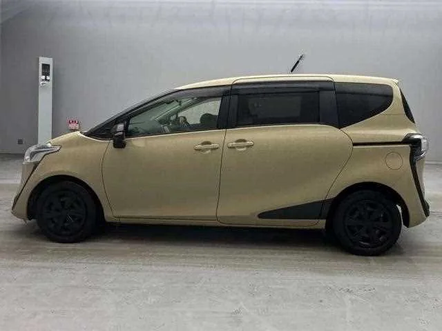 Toyota Sienta 2022 — миниатюра 4