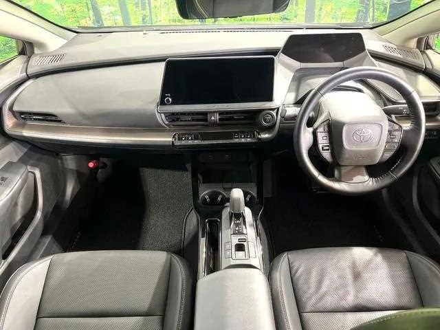 Toyota Prius 2023 — миниатюра 2