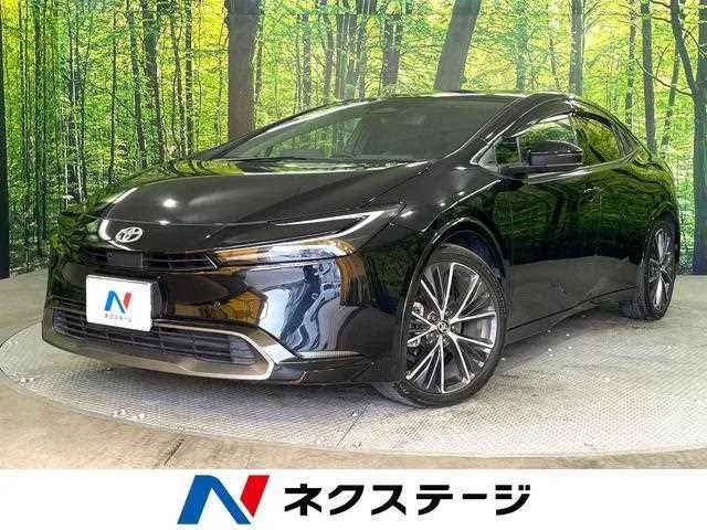 Toyota Prius 2023 — фото 1, купить с доставкой в Москву