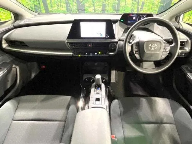 Toyota Prius 2023 — миниатюра 2