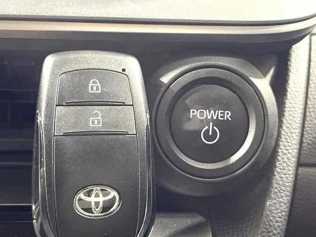 Toyota Prius 2023 — миниатюра 3