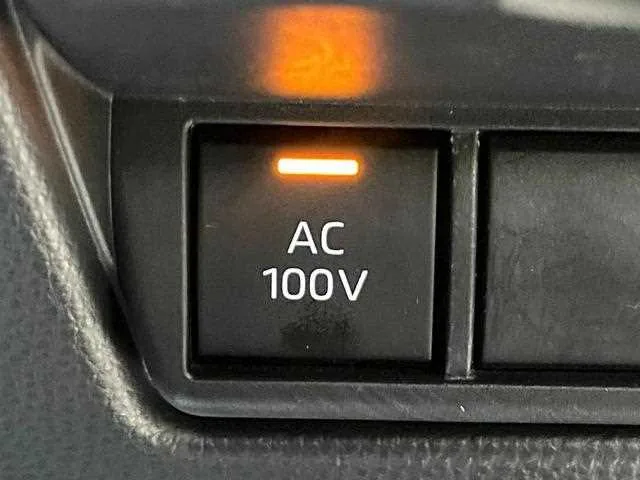 Toyota Prius 2023 — миниатюра 5