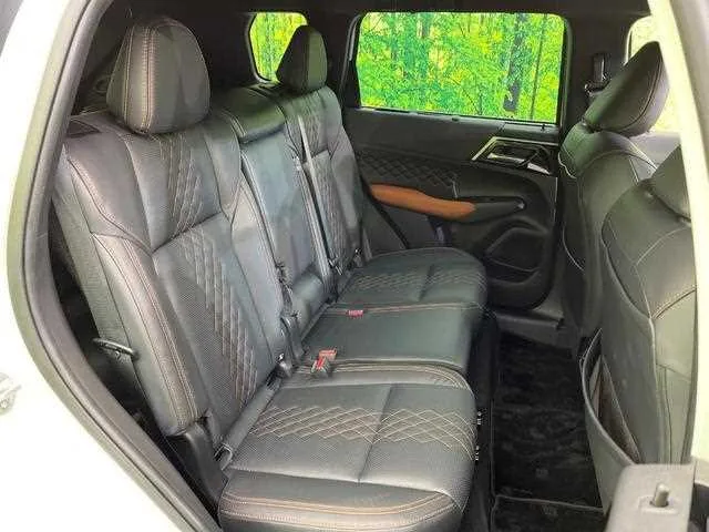 Mitsubishi Outlander 2022 — миниатюра 4