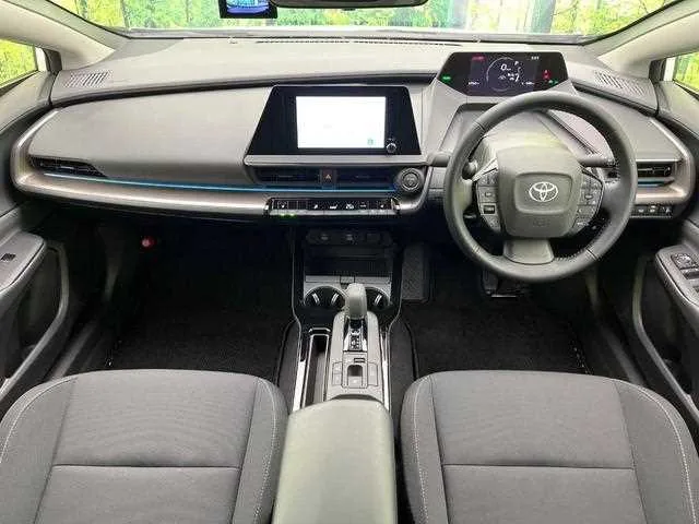 Toyota Prius 2025 — миниатюра 2