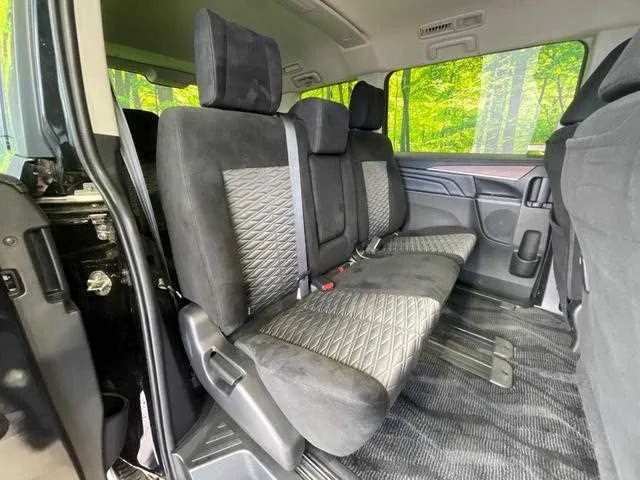 Mitsubishi Delica D:5 2024 — миниатюра 4