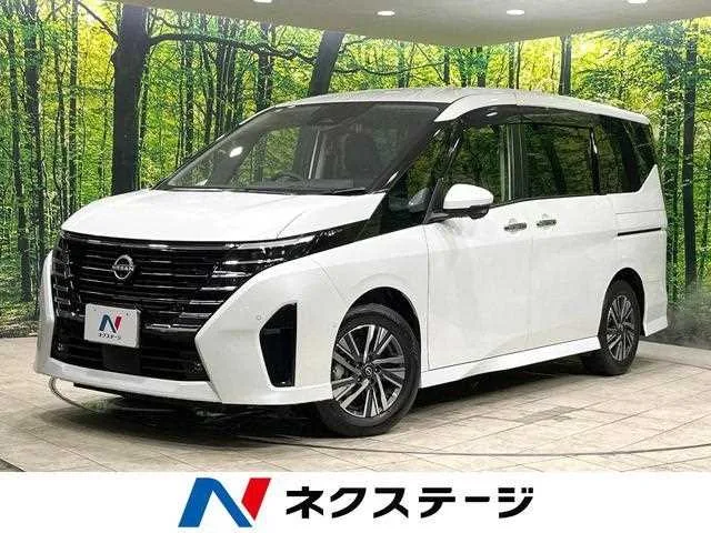 Nissan Serena 2023 — фото 1, купить с доставкой в Москву