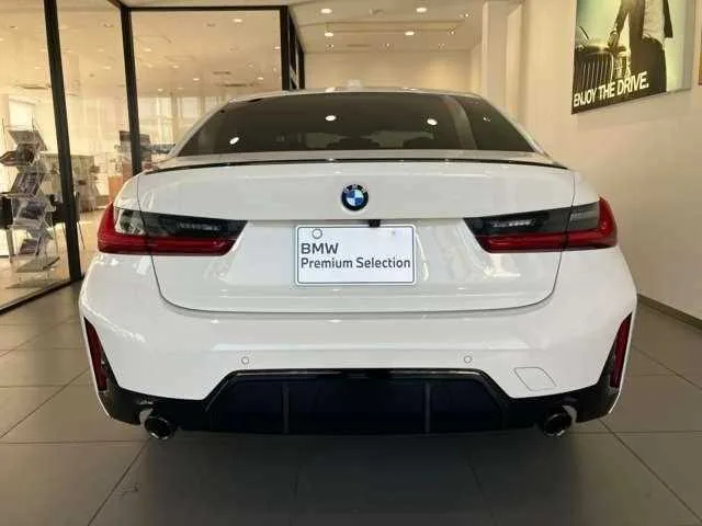 BMW 3 Series 2025 — миниатюра 5
