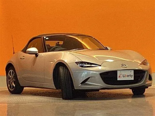 Mazda Roadster 2023 — миниатюра 3