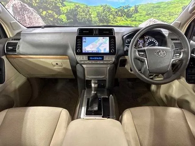Toyota Land Cruiser Prado 2022 — миниатюра 2